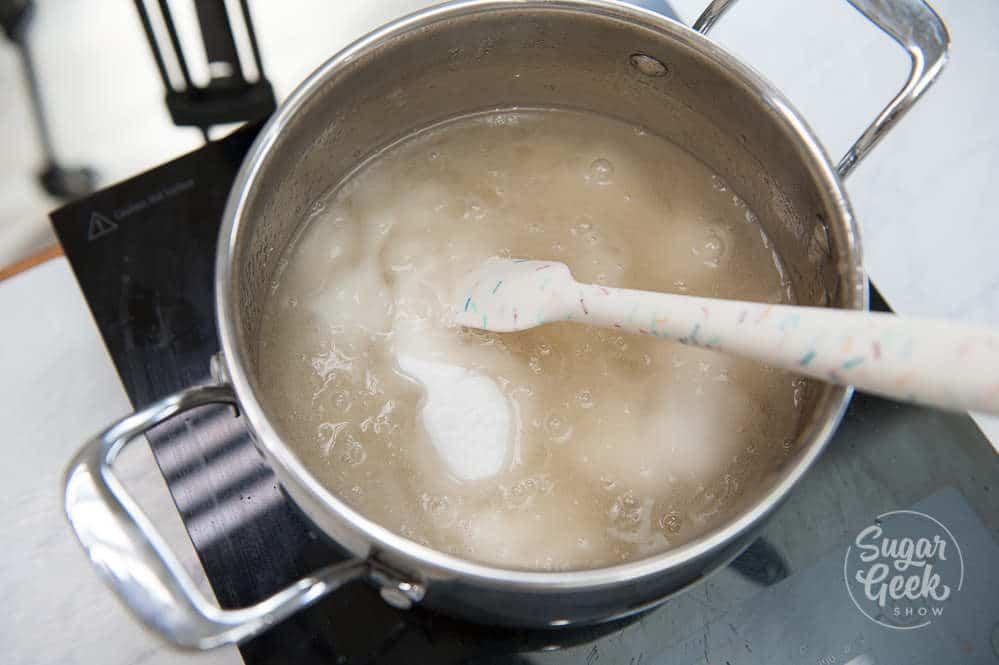 making kohakutou in a saucepan