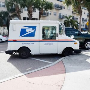 How does USPS Priority Mail Express work?