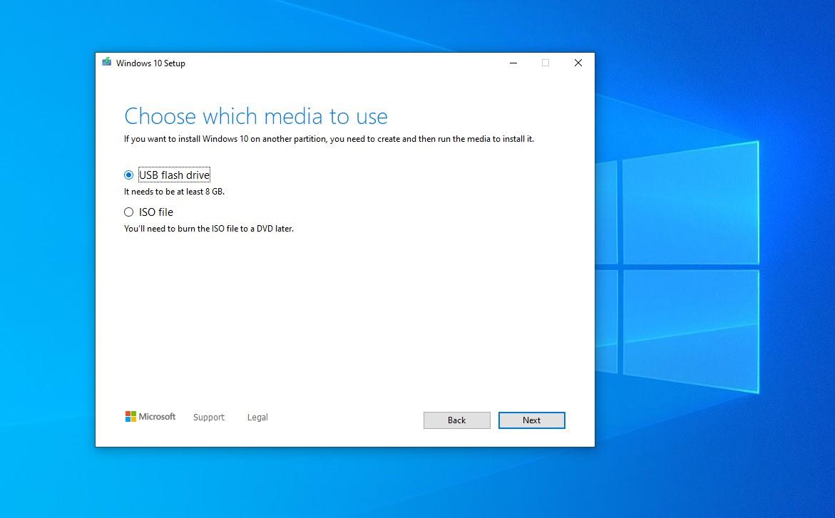 Choosing install media in Windows 10.